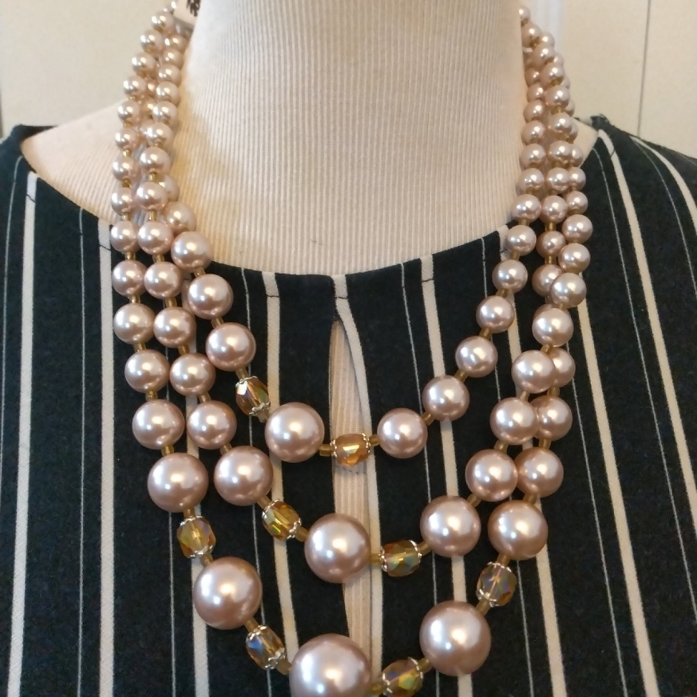 Vintage Three Strand Glass Pearl Art Deco Necklace. 12" long.